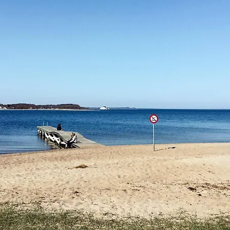 6 Person In Farso-by Traum * Farsø