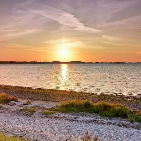 6 Person In Farso-by Traum * Farsø