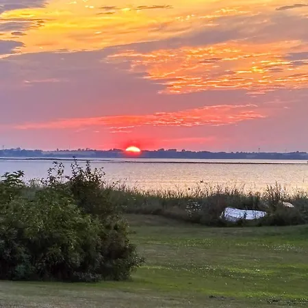 6 Person In Farso-by Traum 펜션